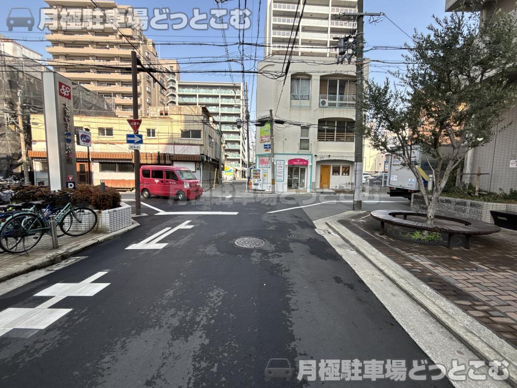 堺市堺区北花田口町2丁目3番10号の月極駐車場4
