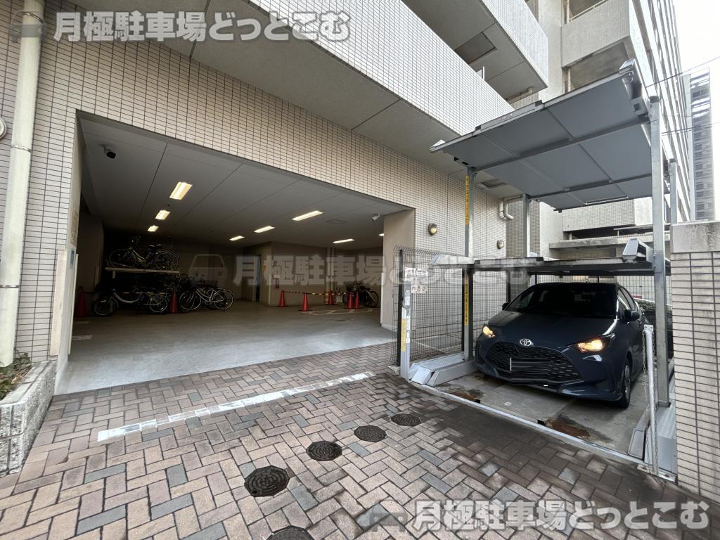 堺市堺区北花田口町2丁目3番10号の月極駐車場7