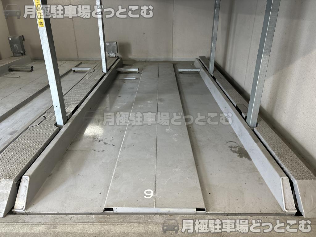 堺市堺区北花田口町2丁目3番10号の月極駐車場5