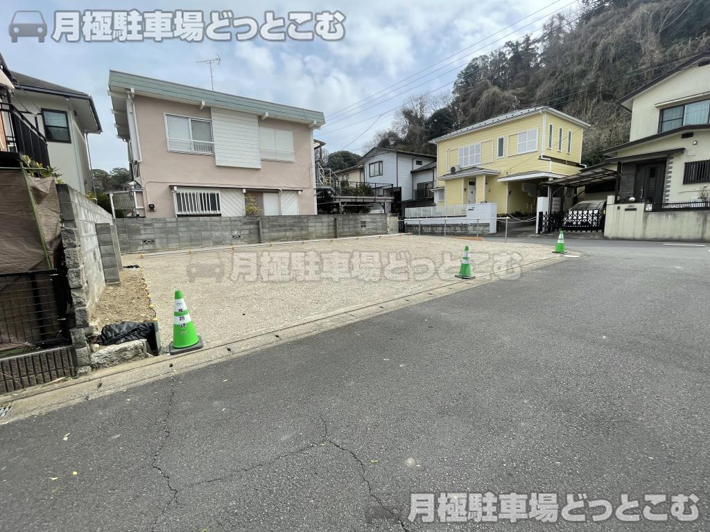 鎌倉市手広2丁目133-102の月極駐車場2