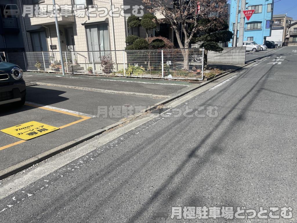 高崎市旭町4丁目31の月極駐車場3
