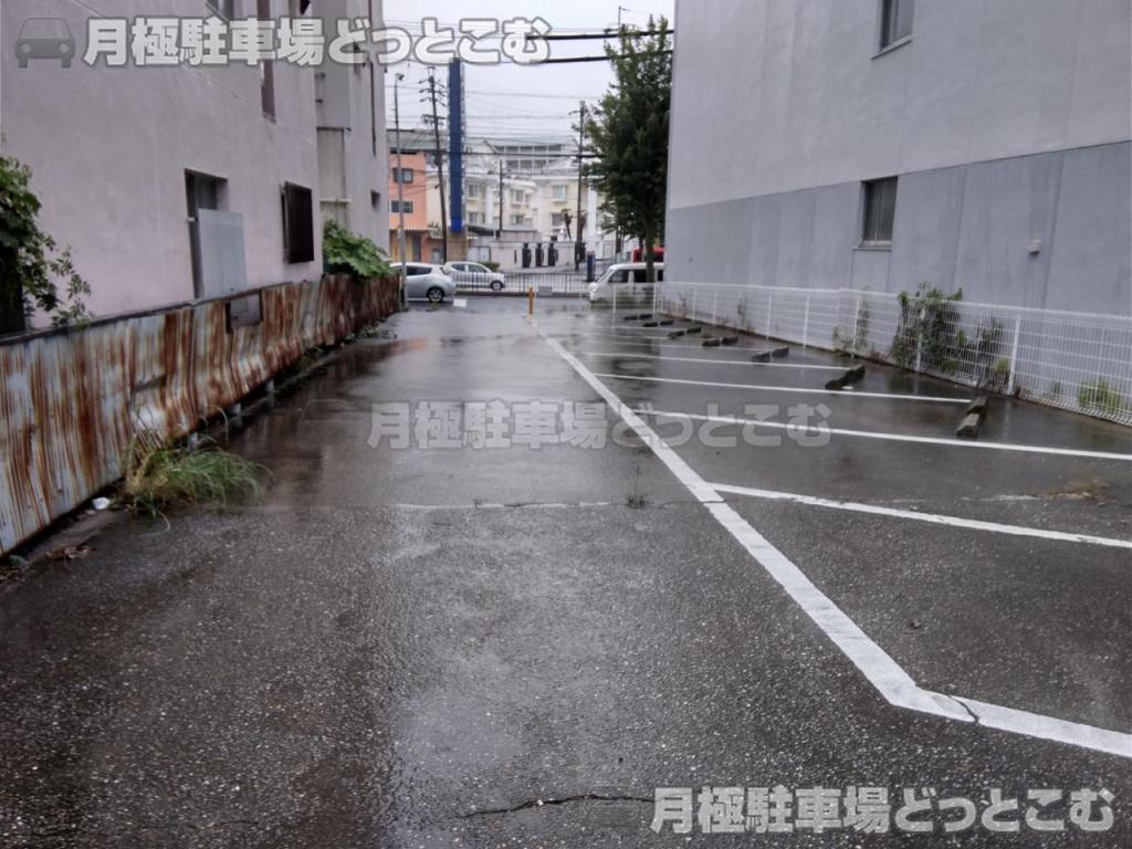 名古屋市千種区新西1丁目106番の月極駐車場4