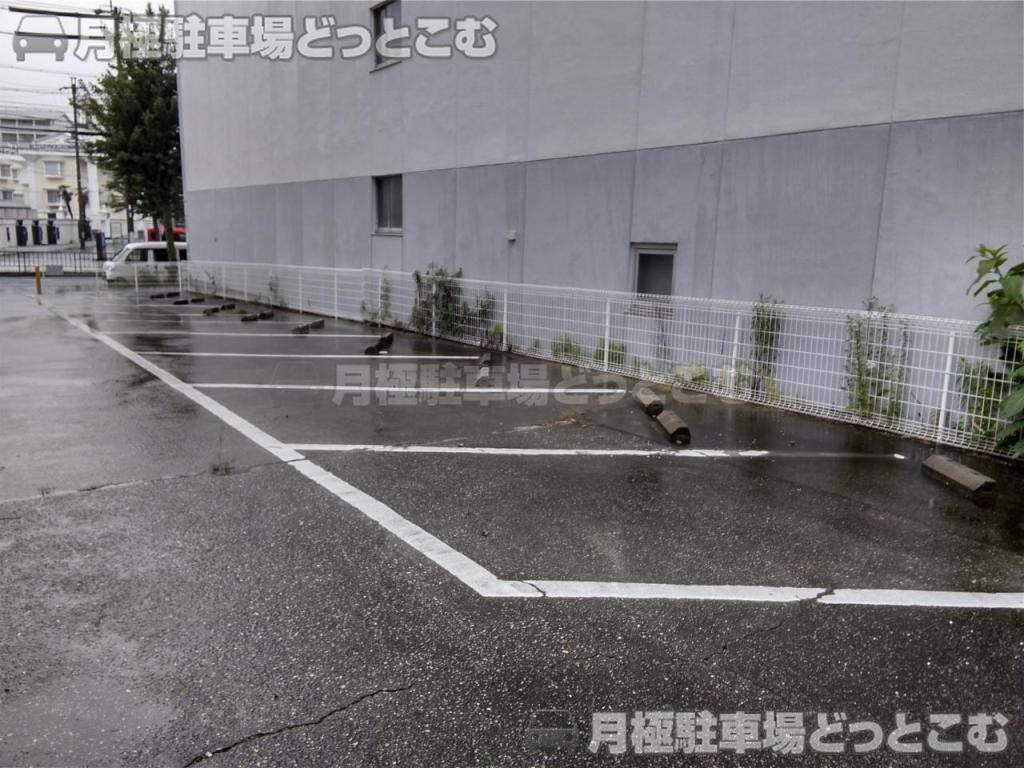 名古屋市千種区新西1丁目106番の月極駐車場5