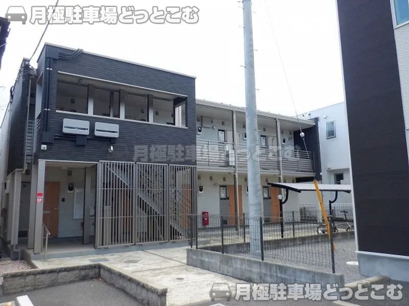 足柄下郡湯河原町中央3－2－17の月極駐車場1