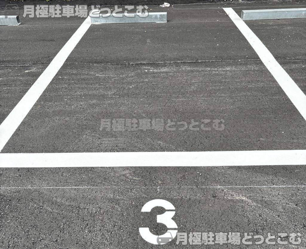 京都市上京区黒門通1条半丁上る東入横神明町782-1、784-1の月極駐車場4