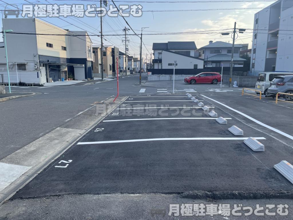 名古屋市熱田区三番町501-1の月極駐車場2