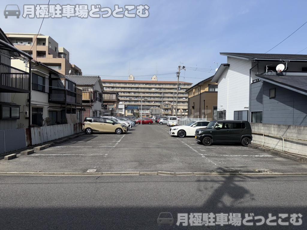 名古屋市北区志賀町4-11の月極駐車場1