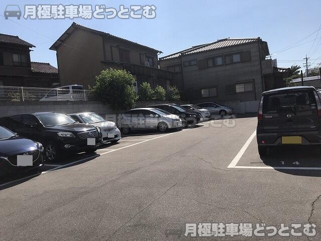名古屋市名東区西里町1丁目21.22の月極駐車場3