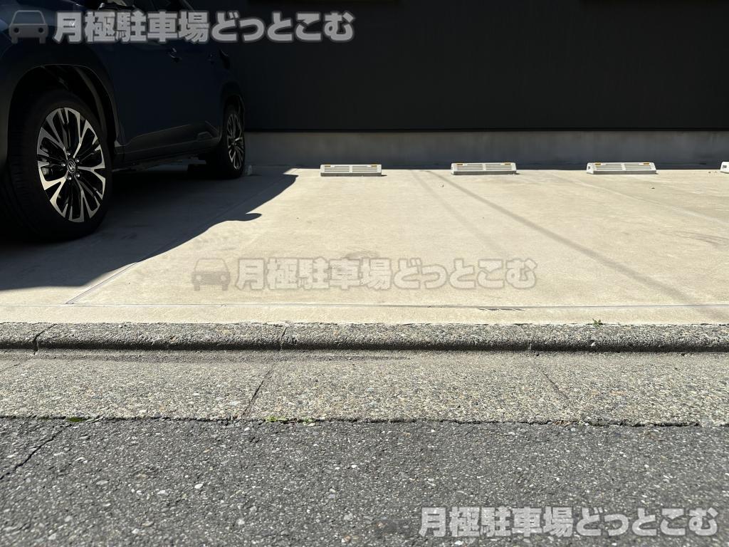 大田区東矢口2丁目10-7の月極駐車場5