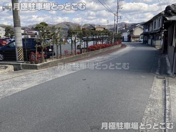 府中市目崎町775-2の月極駐車場3