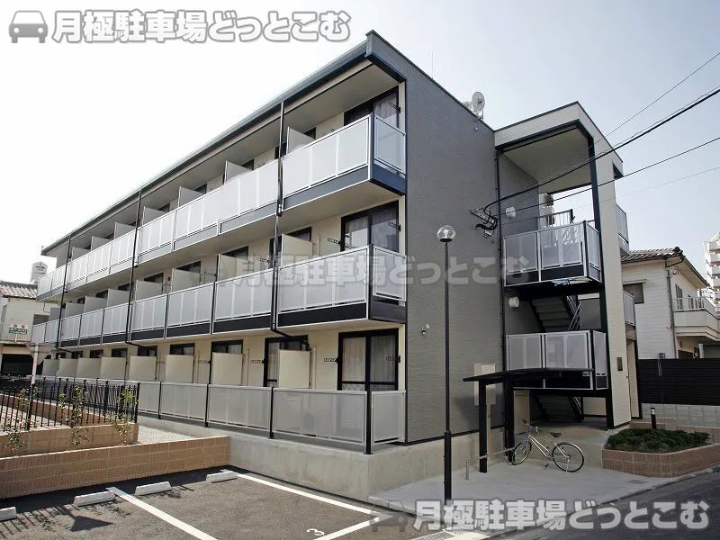 北九州市小倉北区三萩野1－5－12の月極駐車場1