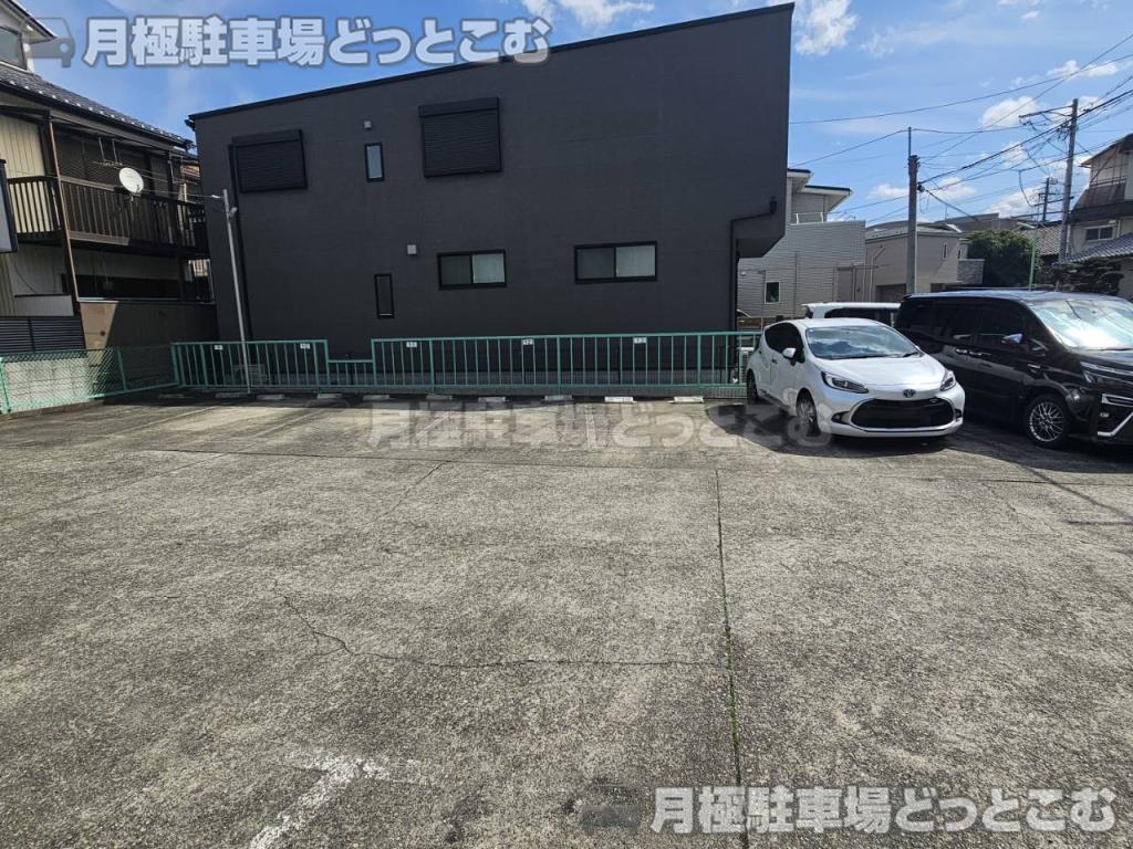 名古屋市熱田区大宝4丁目1609の月極駐車場5