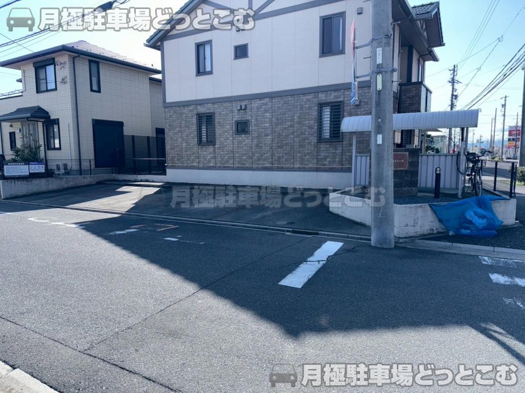 名古屋市中川区戸田明正1丁目1001ライトハ-ツの月極駐車場1