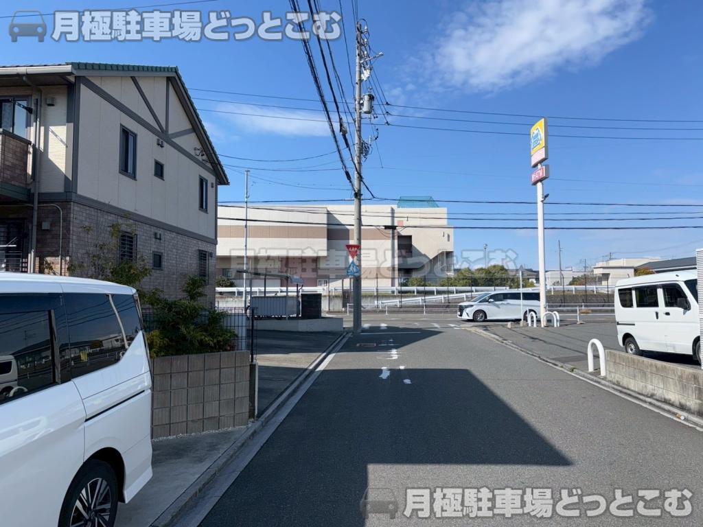 名古屋市中川区戸田明正1丁目1001ライトハ-ツの月極駐車場6