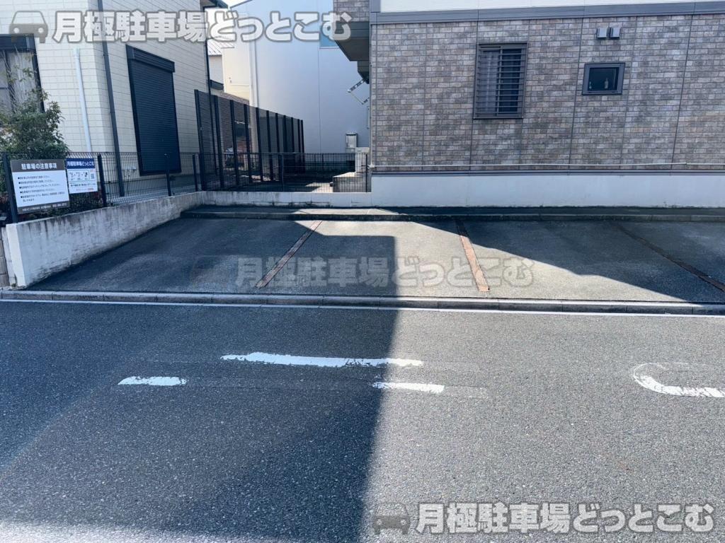 名古屋市中川区戸田明正1丁目1001ライトハ-ツの月極駐車場8