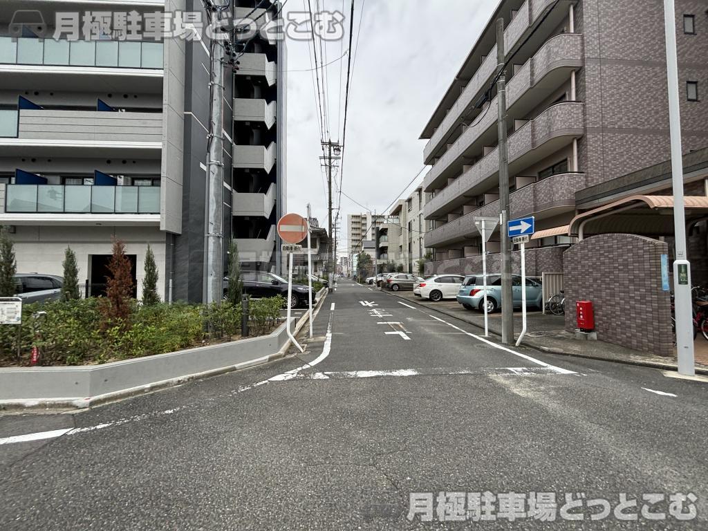 名古屋市中村区井深町8-32の月極駐車場10