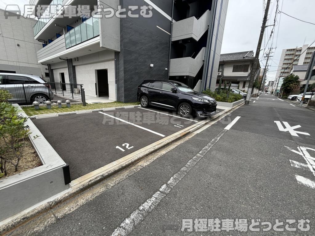 名古屋市中村区井深町8-32の月極駐車場2