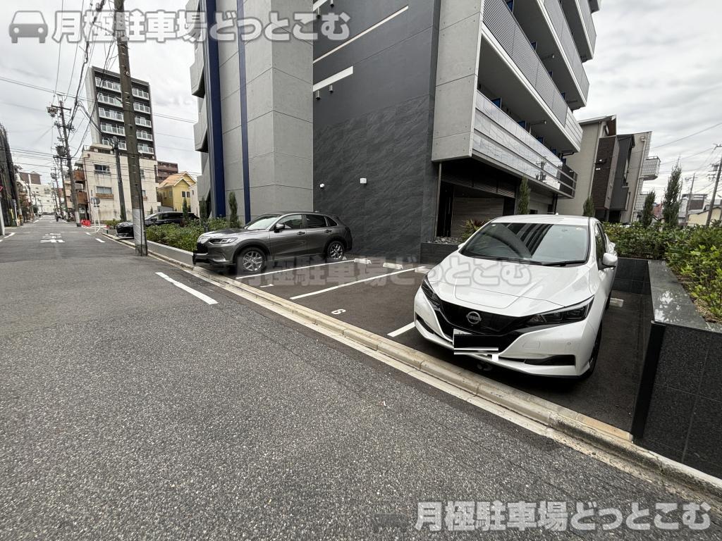 名古屋市中村区井深町8-32の月極駐車場8
