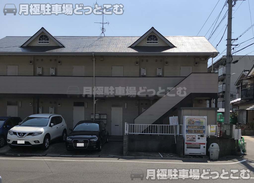 船橋市栄町1-16-23の月極駐車場1