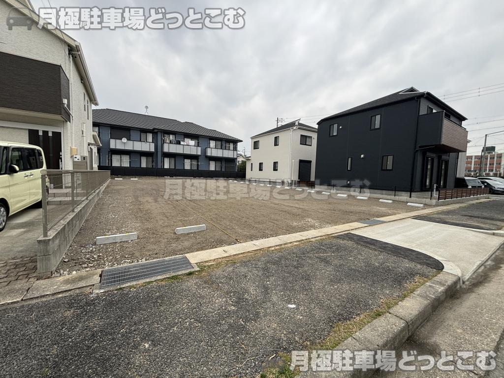 名古屋市名東区梅森坂1丁目2828番1の月極駐車場2