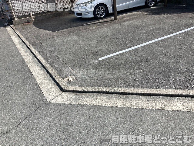豊橋市前畑町3の月極駐車場7