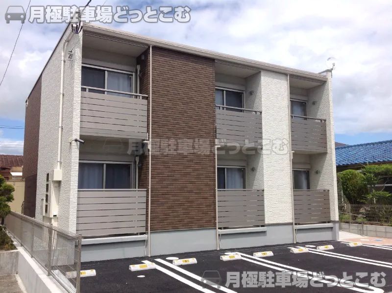 仙台市泉区南光台南2－15－16の月極駐車場1