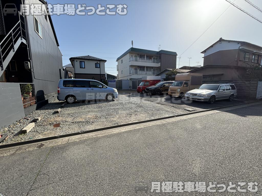 名古屋市北区成願寺2丁目2−14の月極駐車場2
