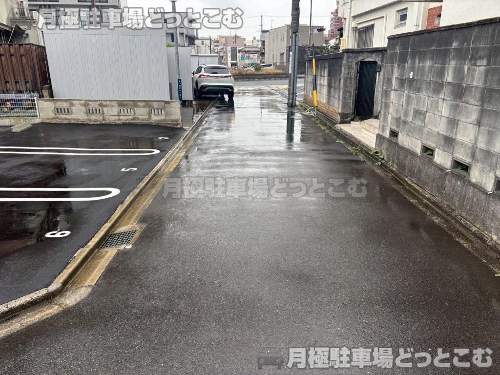 名古屋市北区清水1丁目11−11の月極駐車場3