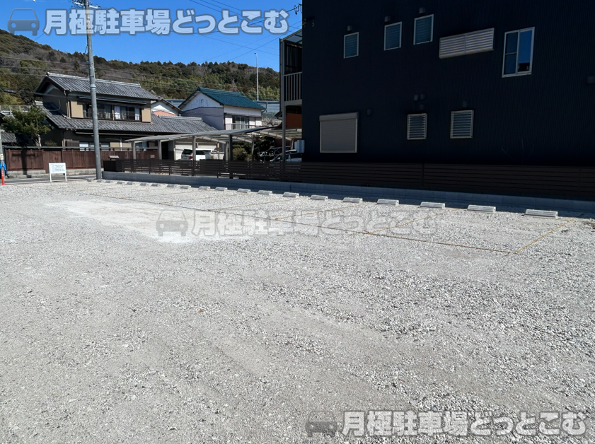 岡崎市市場町東町44の月極駐車場3