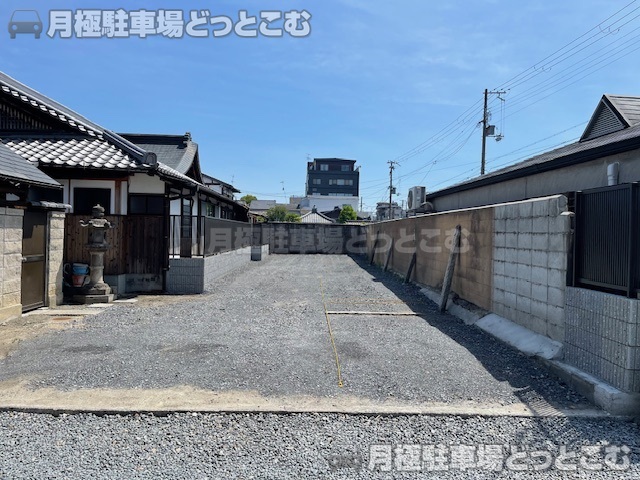 京都市左京区北門前町東大路二条481-3の月極駐車場1