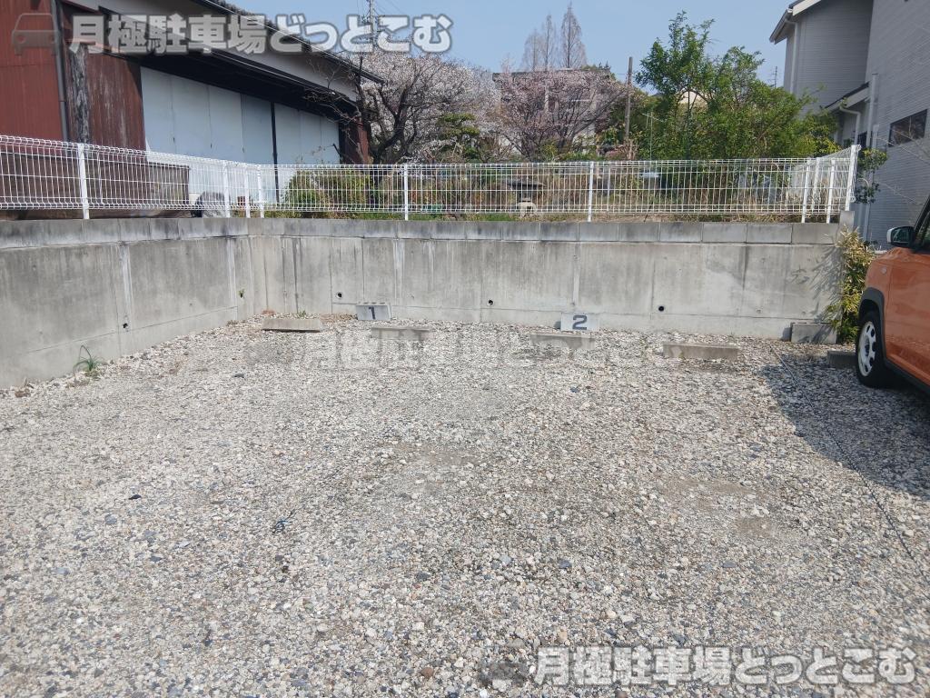 日進市浅田平子3-136の月極駐車場4