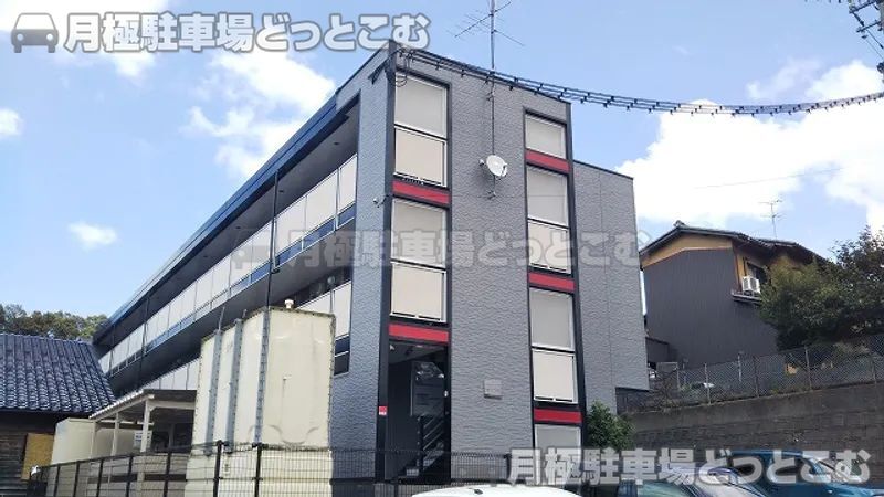 金沢市若松町105－2の月極駐車場1