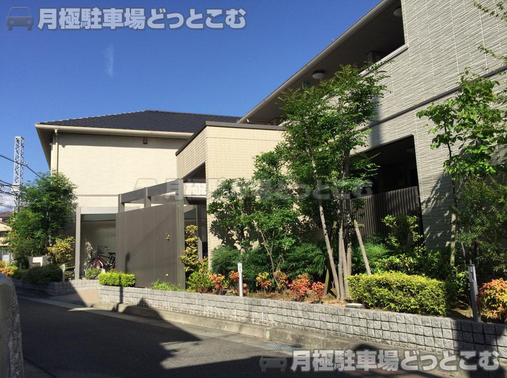 芦屋市南宮町8-12の月極駐車場1