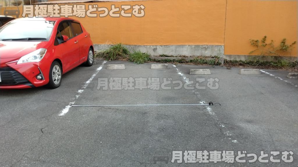 名古屋市中区松原2丁目2219の月極駐車場7