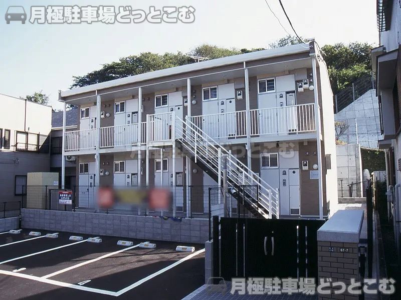 横須賀市鴨居2－67－7の月極駐車場1