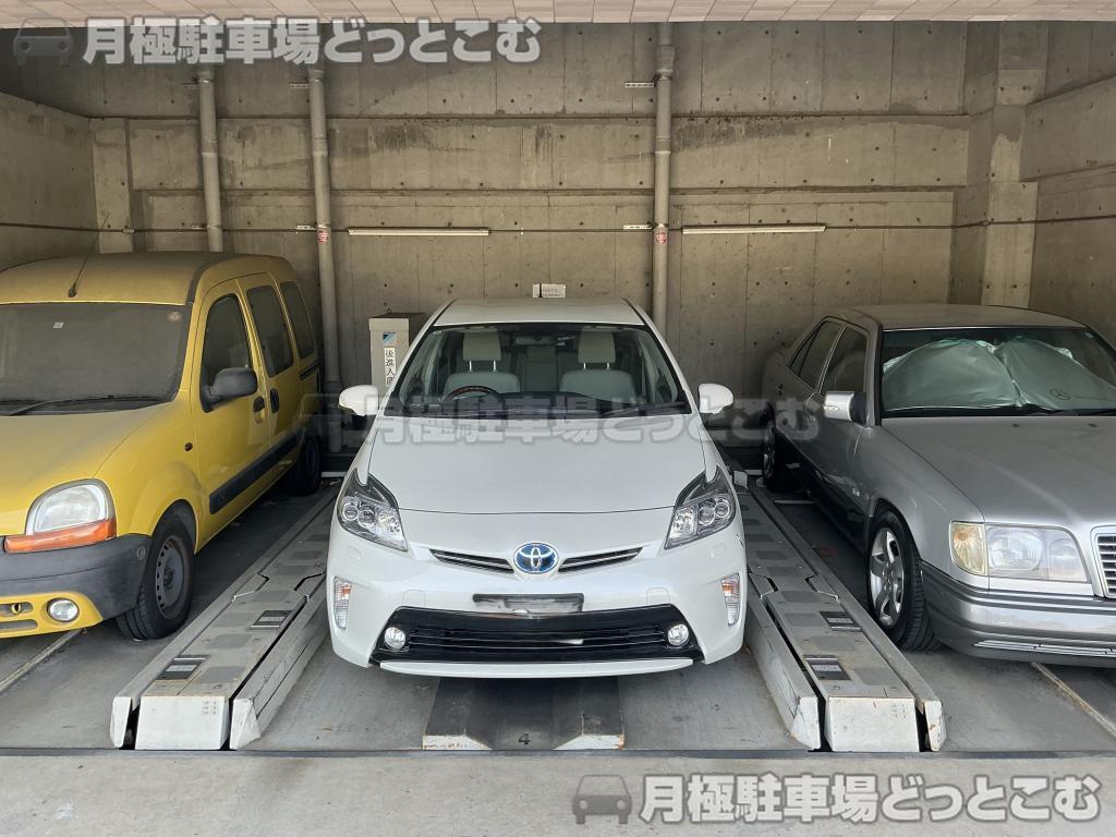京都市中京区西ノ京職司町67-79の月極駐車場5