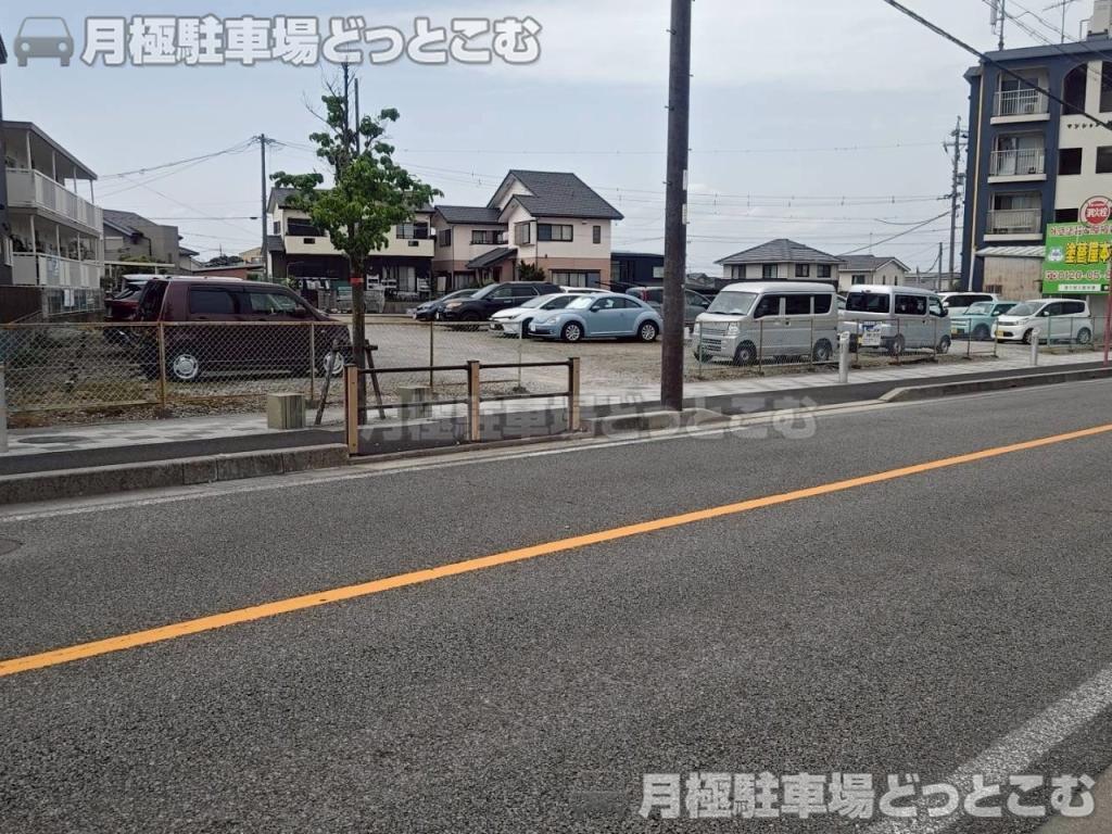 安城市東栄町2丁目12−8の月極駐車場2