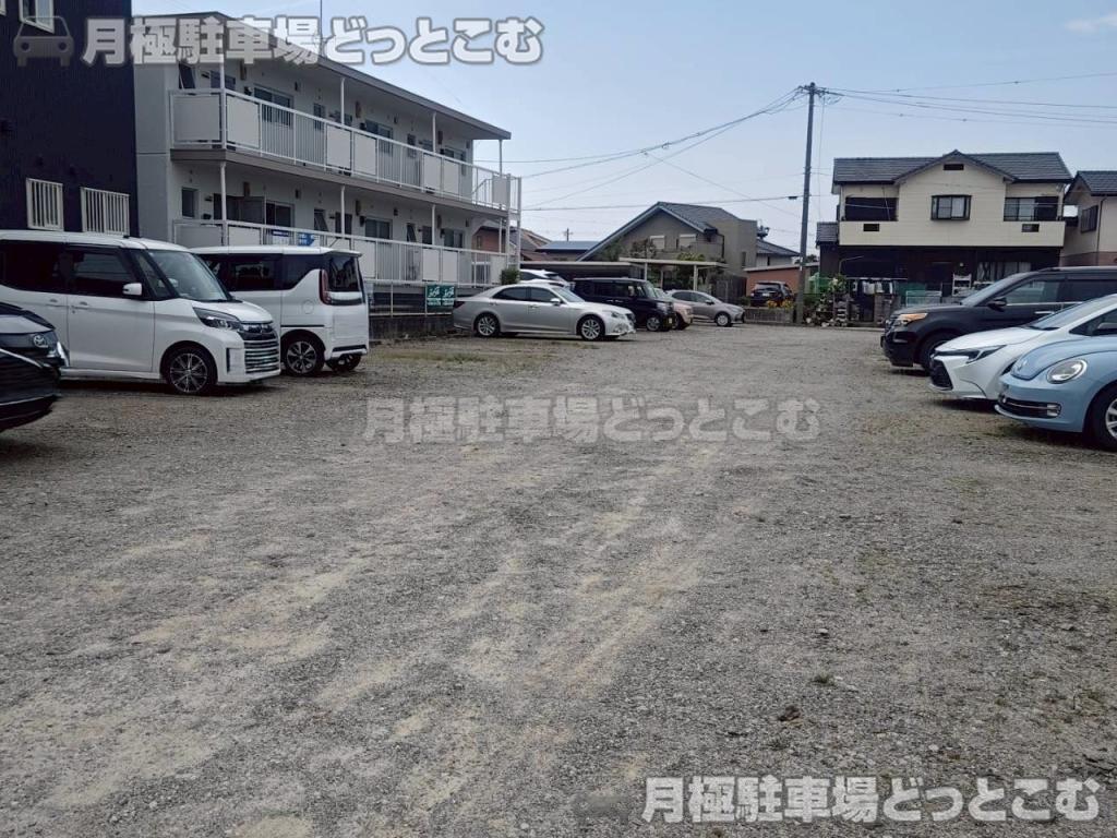 安城市東栄町2丁目12−8の月極駐車場5