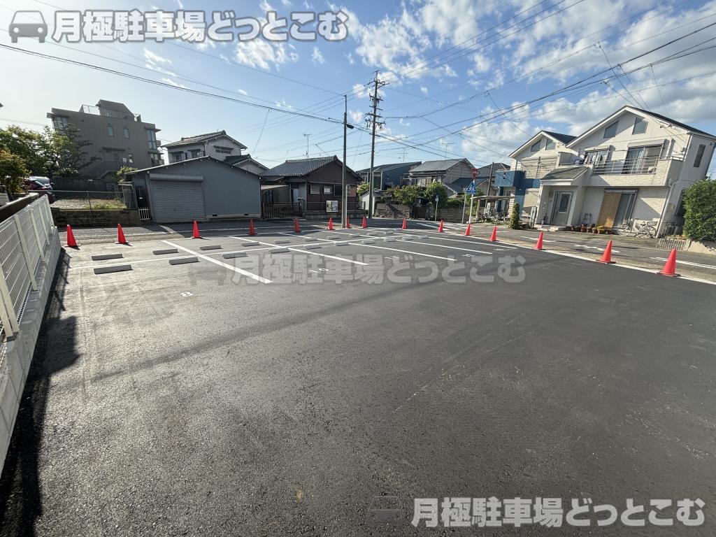 名古屋市千種区鍋屋上野町1037番の月極駐車場7