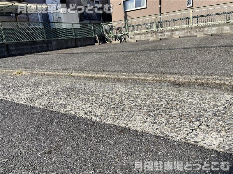 名古屋市中村区新富町2丁目29の月極駐車場5