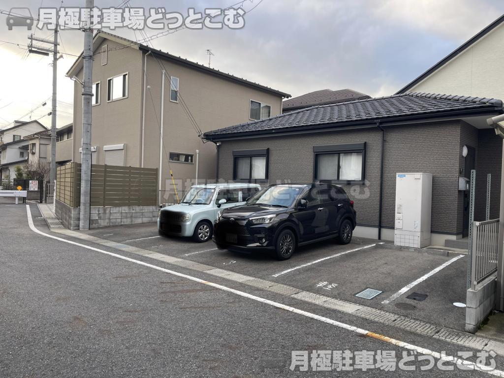 大津市晴嵐2丁目4-64の月極駐車場1