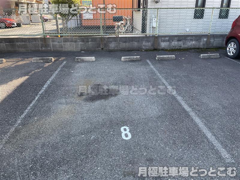 名古屋市中村区新富町3丁目33番の月極駐車場2