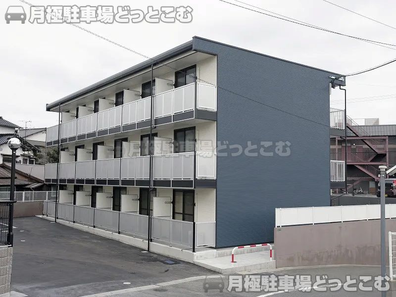 北九州市小倉北区日明3－13－4の月極駐車場1