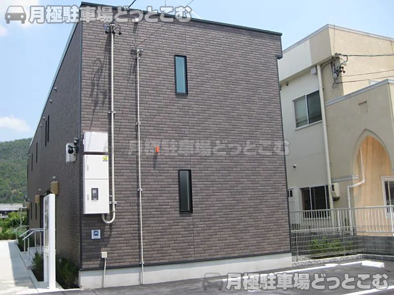 岐阜市野一色6－10－27－1の月極駐車場1