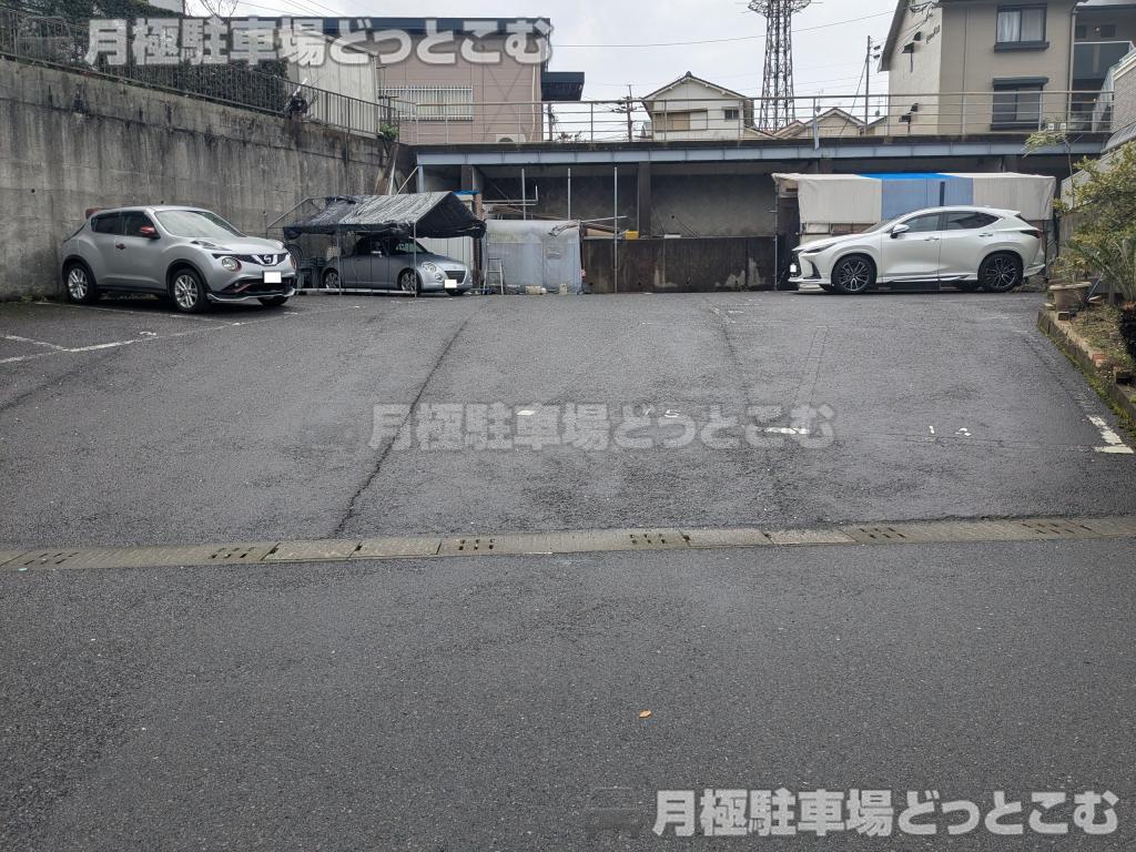 鹿児島市唐湊3丁目48-32（唐湊3丁目1387-96）の月極駐車場3
