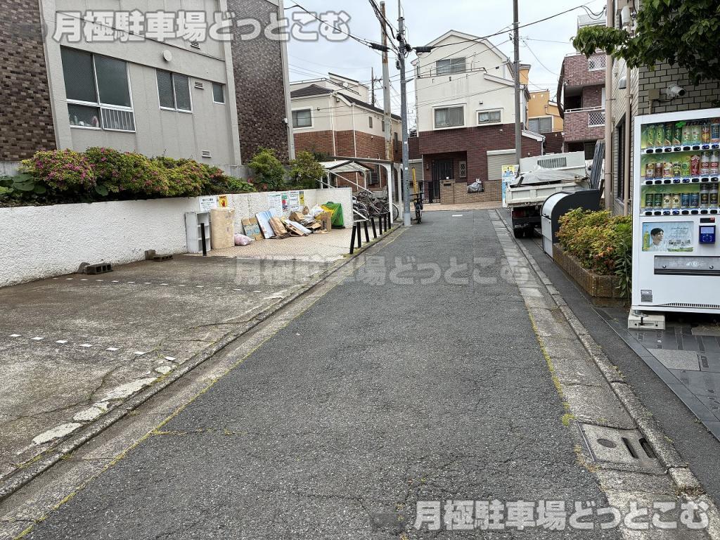 目黒区東山3丁目22番7の月極駐車場9