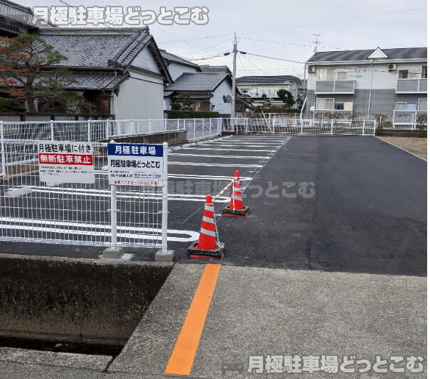 南国市篠原1388-2の月極駐車場3