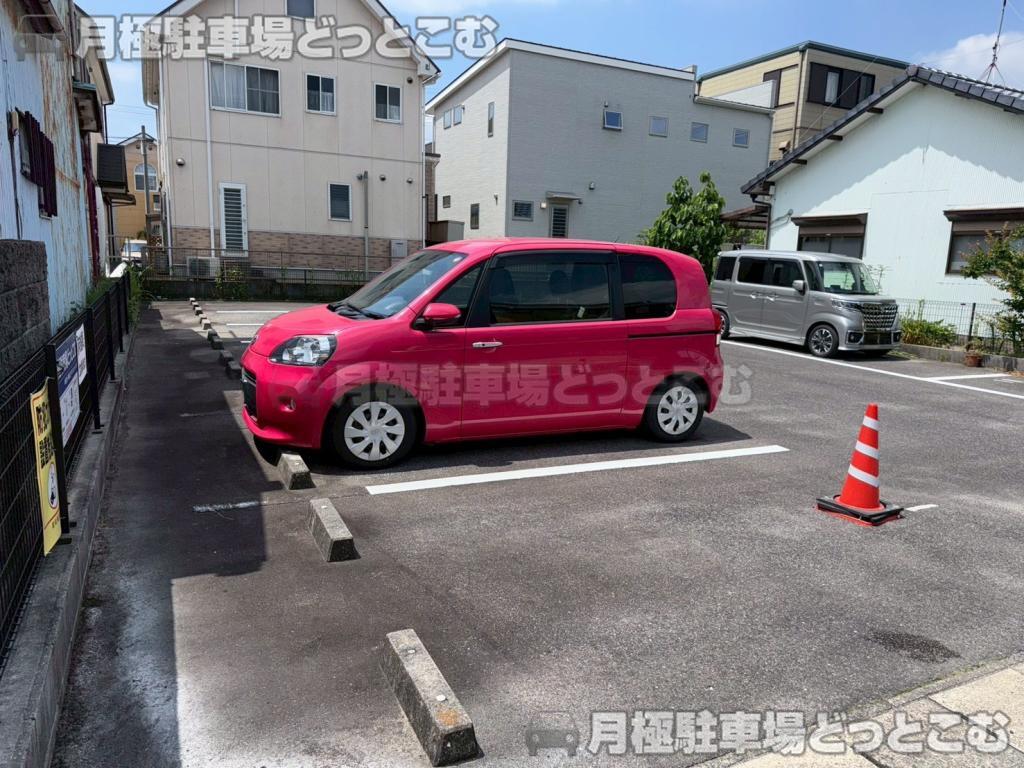 刈谷市一ツ木町清水田2-22の月極駐車場3