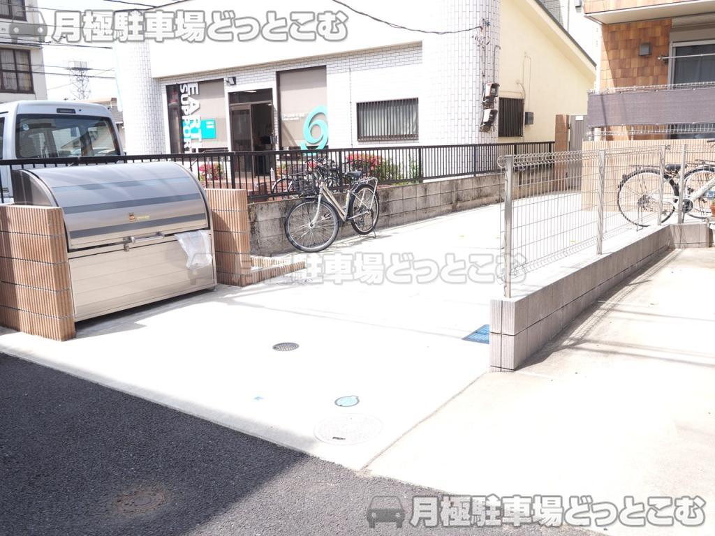 市川市平田2丁目5−21の月極駐車場1