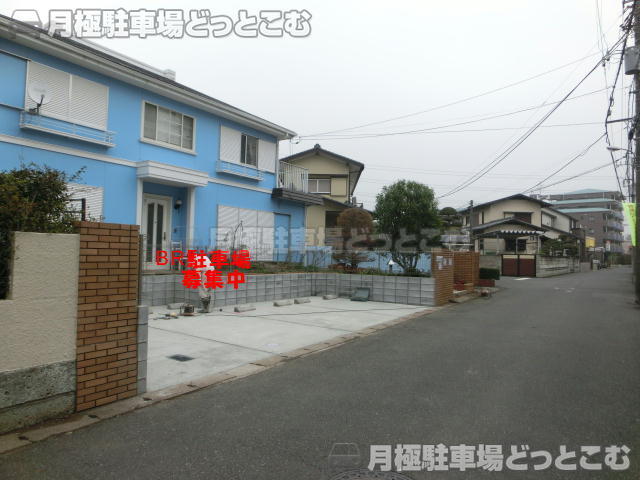 千葉市若葉区千城台北1-16-16の月極駐車場2